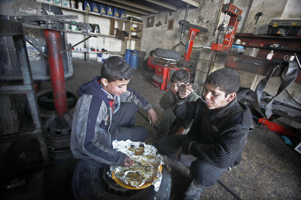 Dzieci pracują w Strefie Gazy