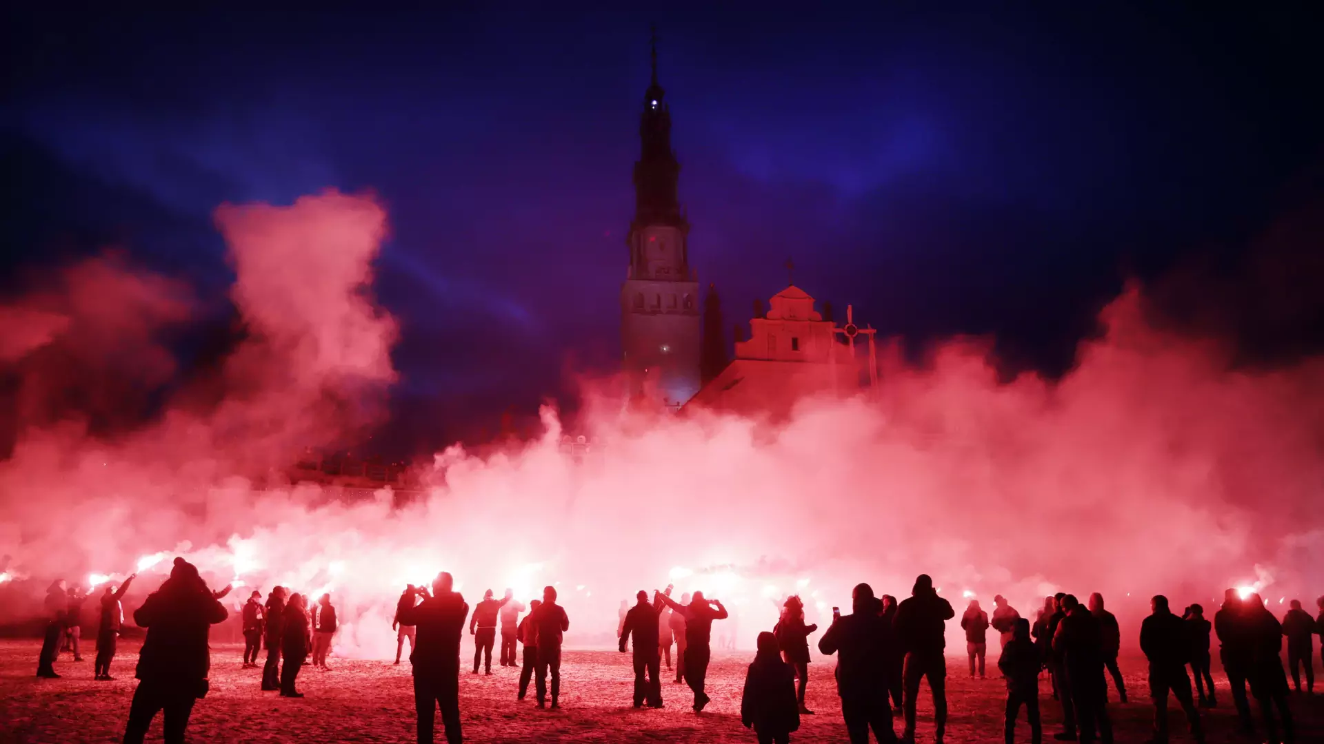 Pielgrzymka kibiców na Jasną Górę. "Zachód uczynił z Polski arenę wojny totalnej"