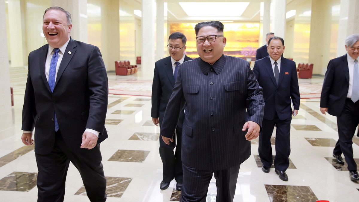 USA spiskują przeciw Korei Płn., sącząc ideologiczną i kulturalną truciznę poprzez media – ocenił w dzisiejszym komentarzu północnokoreański dziennik "Rodong Sinmun", dzień po ogłoszeniu daty planowanego, historycznego spotkania przywódców obu państw.