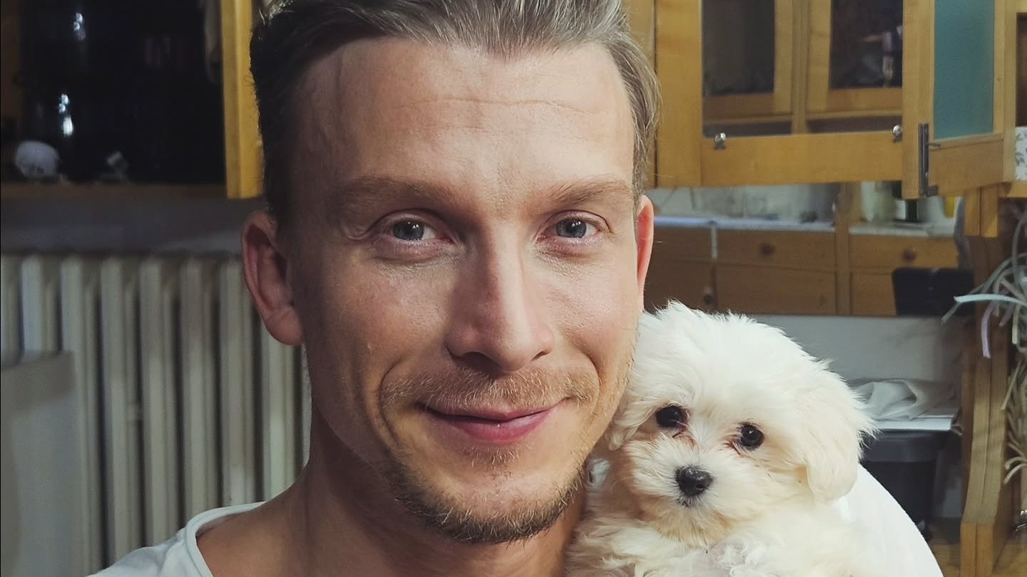 Herec, moderátor a spevák Juraj Bača.