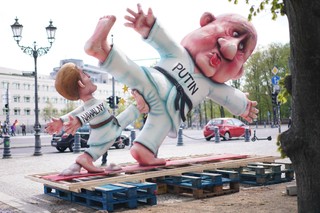 Kreml czyści pole przed wyborami