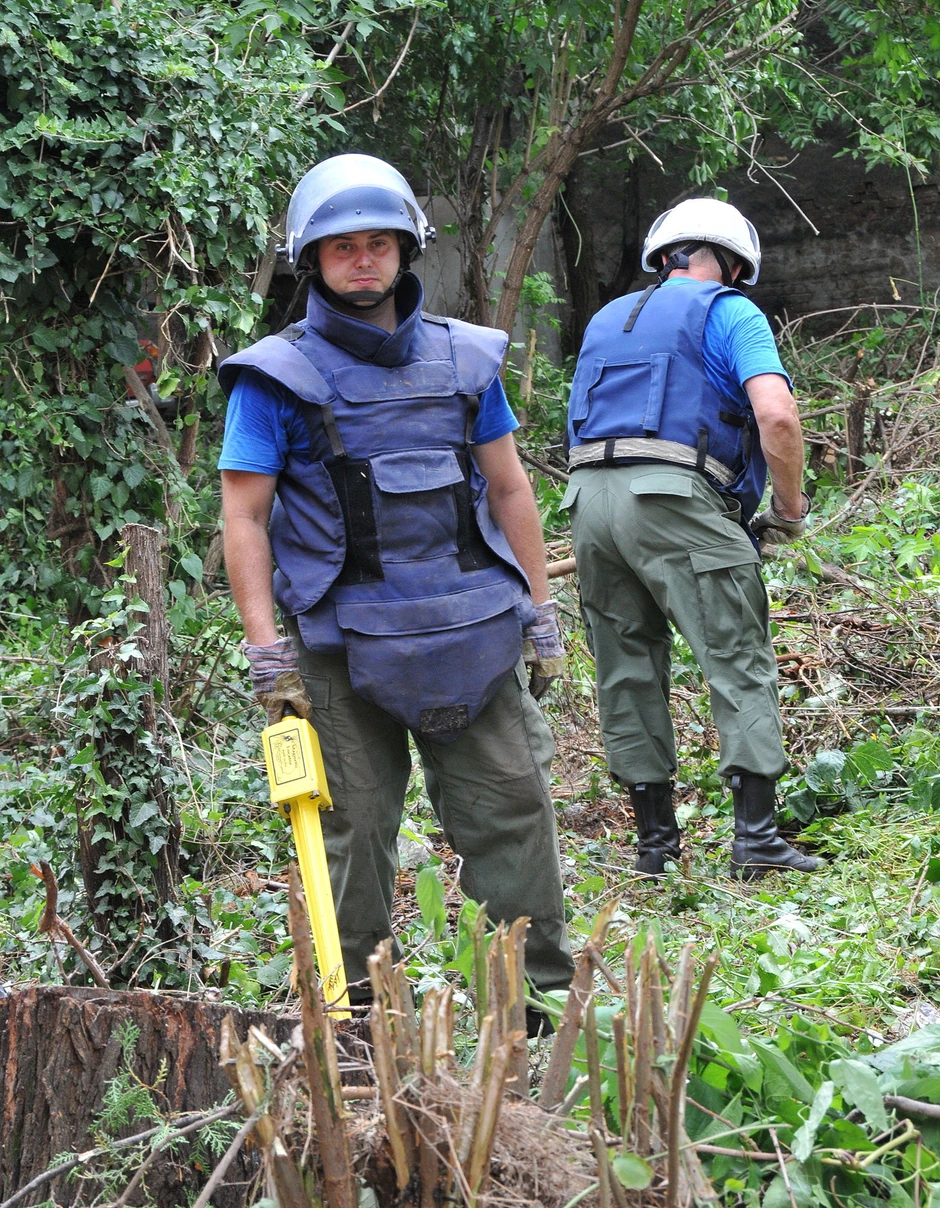 Ekipa za razminiravanje na zadatku u Nišu (foto arhiva: K. Kamenov)