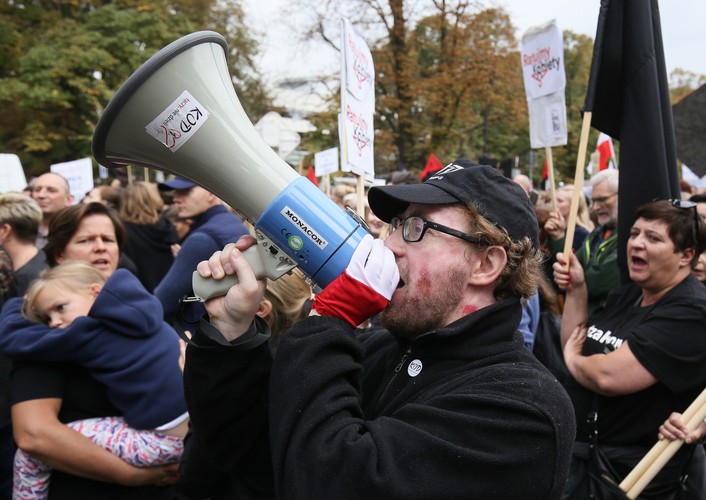 CZARNY PROTEST PRZED SEJMEM