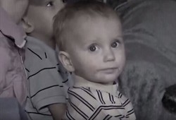 Kontrowersje wokół nowego spotu PiS. PO: W klipie są zdjęcia dzieci z zagranicy