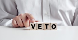 weto prezydenta nawrockiego w sprawie fundacji rodzinnych. eksperci ko