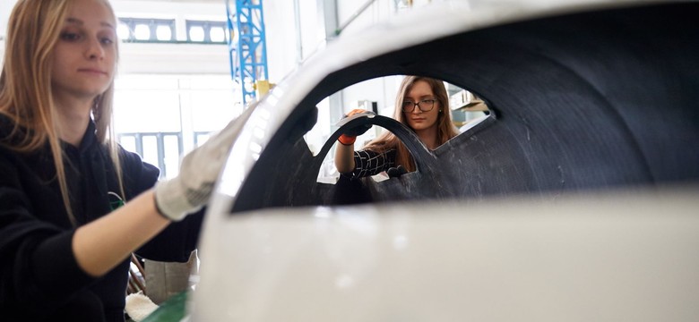 Studenci Politechniki Gdańskiej budują nowy pojazd. Tankowanie? Litr paliwa wystarczy na 300 km
