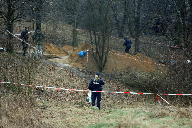 Jednak wszystko będzie jasne dopiero po dokładnym zbadaniu znaleziska - ocenia Jakubowski. Fort Chrzanów to miejsce gdzie do tej pory nie prowadzono żadnych wykopalisk - dodaje.