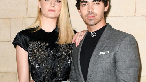 A Trónok harca sztárja olyan közös tetoválást csináltatott szerelmével, amilyet mind akarunk