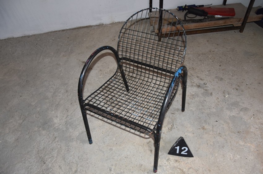 Stolica na kojoj je ubijen Vukićević: Zabranjeno preuzimanje fotografija bez saglasnosti redakcije Blic