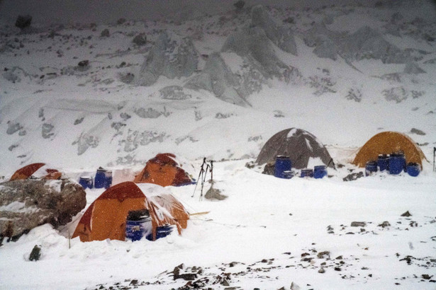 Wyprawa na K2. Uczestnicy akcji ratunkowej na Nanga Parbat wrócili do bazy