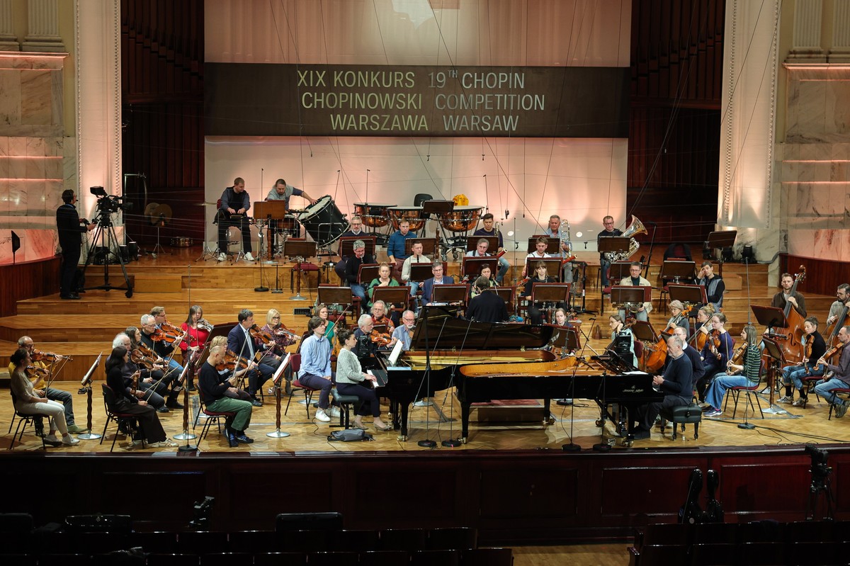 przygotowania do koncertu inauguracyjnego Konkursu Chopinowskiego
