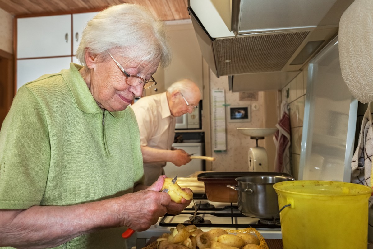 emeryt, prąd, gaz, senior
