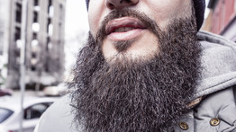 A tálibok betiltották a szakállak leborotválását Afganisztánban