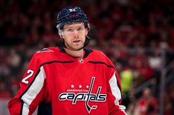 NHL. Zacięte mecze w Columbus i Vancouver, hat-trick Kuzniecowa