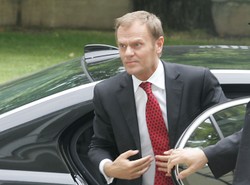 Rząd przesiądzie się do aut hybrydowych