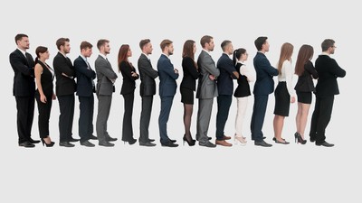 1662 złote dla każdego. Nie będzie miał znaczenia staż pracy. Przepisy uchwalone, niedługo ruszą wypłaty