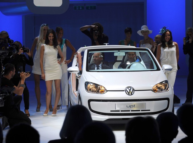 owy mały Volkswagen UP