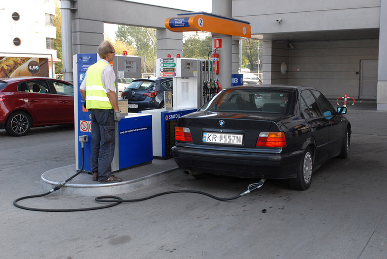 Radzimy, jak wydawać mniej na paliwo? Sprawdzamy kiedy warto zamontować instalację LPG