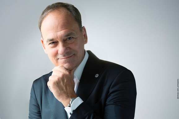 Od izbora do zamora: Nova pravila digitalnog sveta