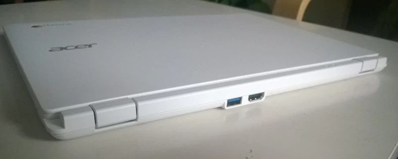 Chromebook Acer CB5-311 - tył, HDMI   USB