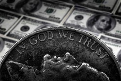 Ile zapłacimy za dolara? Król walut korzysta na "efekcie Trumpa" [PROGNOZA]