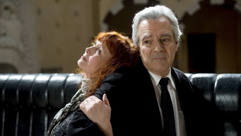 Od wczorajszego popołudnia w Cannes miało miejsce załamanie pogody. Tuż po tym jak emocje dziennikarzy rozgrzał Michael Haneke, także i doznania filmowe uległy lekkiemu ochłodzeniu i straciły na sile. Potwierdziły to dwie kolejne projekcje konkursowe: "You ain't seen nothing yet" Alaina Resnaisa z niewielką, acz istotną rolą Andrzeja Seweryna oraz najnowszy film irańskiego reżysera Abbasa Kiarostamiego "Like someone in love", który tym razem swój obraz postanowił nakręcić w Japonii.