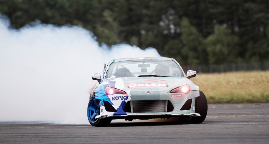 Kuba Przygoński ustanowił nowy rekord Guinnessa prędkości jazdy w drifcie