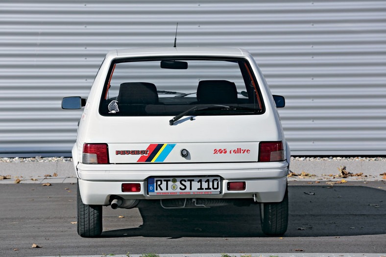 Peugeot 205 Rallye 1.9: rzadki okaz galijskiego lwa