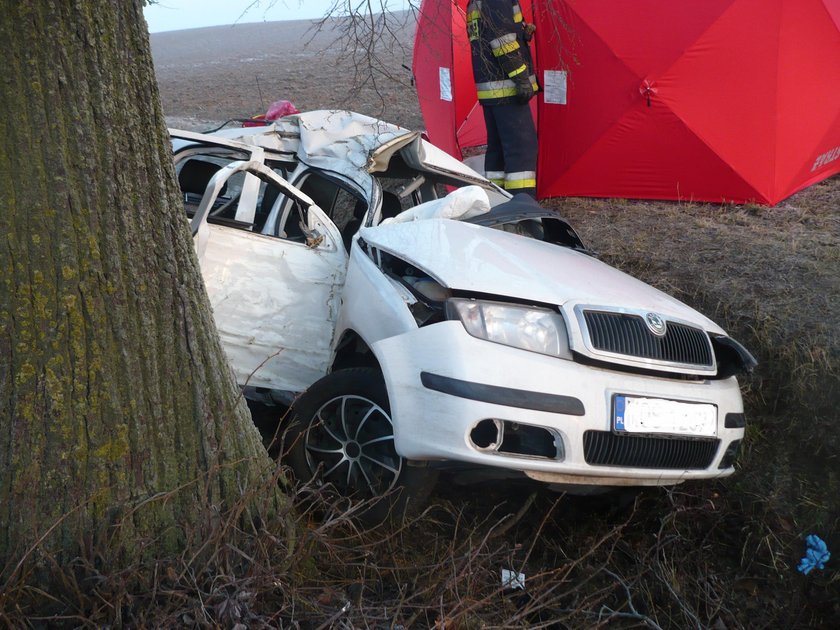 Trzy nastolatki zginęły jadąc na Wigilię