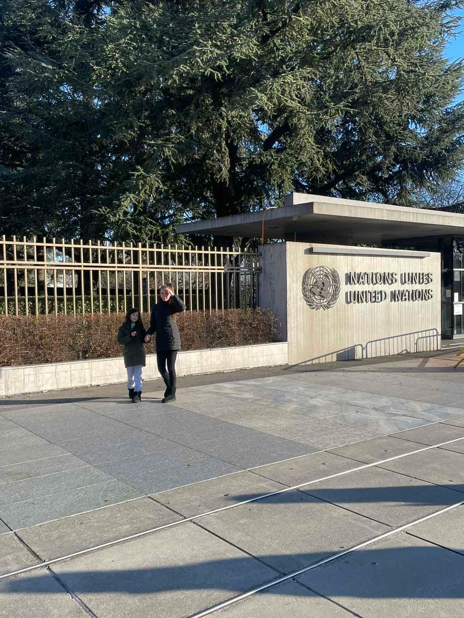 Ljubiša Marunović nosio Badnjak do sediša Ujedinjenih nacija u Ženevi