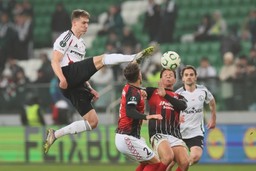 liga konferencji. legia uratowała honor. rekordowa seria porażek zakończona