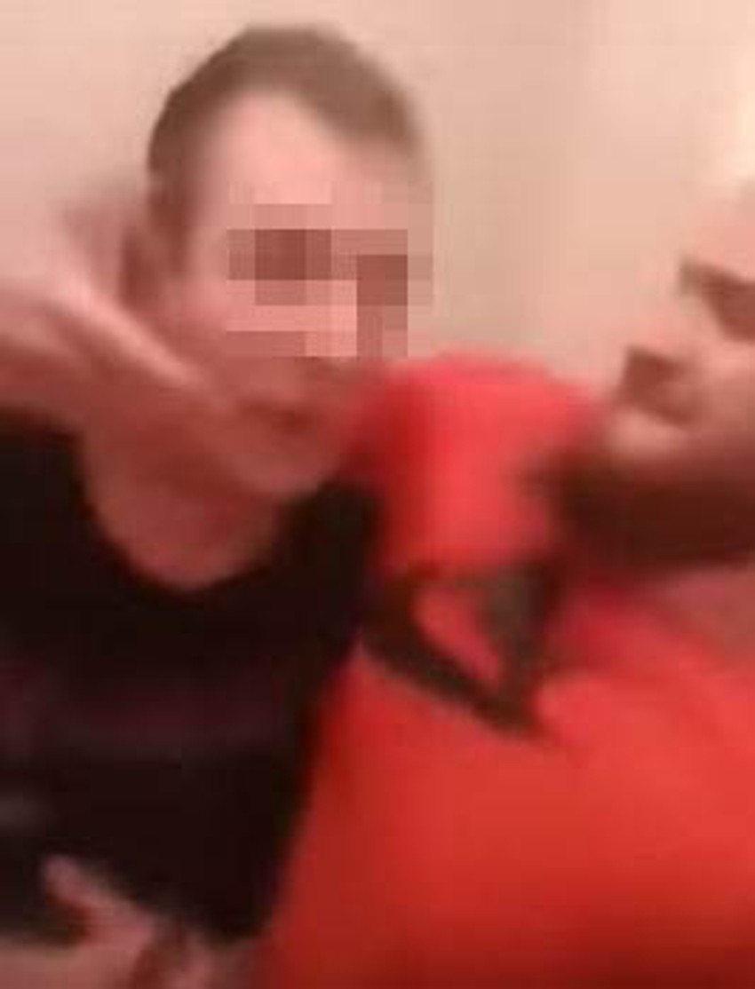 Dela maltretira momka 