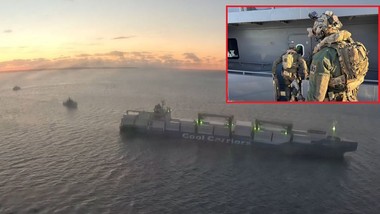 specjalsi z k-commando zatrzymali statek na bałtyku. płynął do petersb