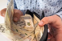 Dają zarobić nawet 16 tysięcy złotych i…  biją się o ludzi do pracy. Ten biznes coraz lepiej kręci się w Polsce