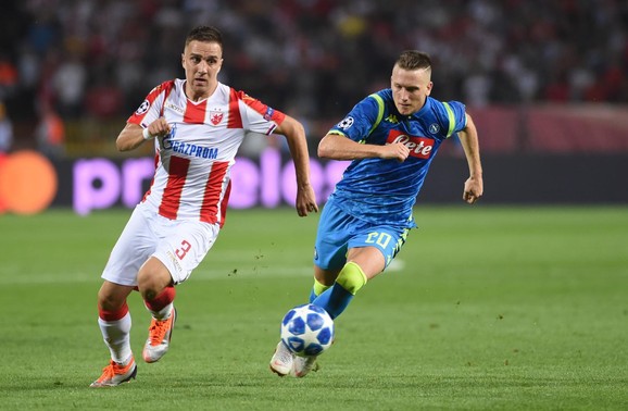 Branko Jovičić (Zvezda) i Pjotr Zjelinski (Napoli) vodili su veliku borbu u prvom meču na 