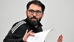 afera w radomiaku. radny wójcik: feio mnie obraził, a ja musnąłem go w policzek