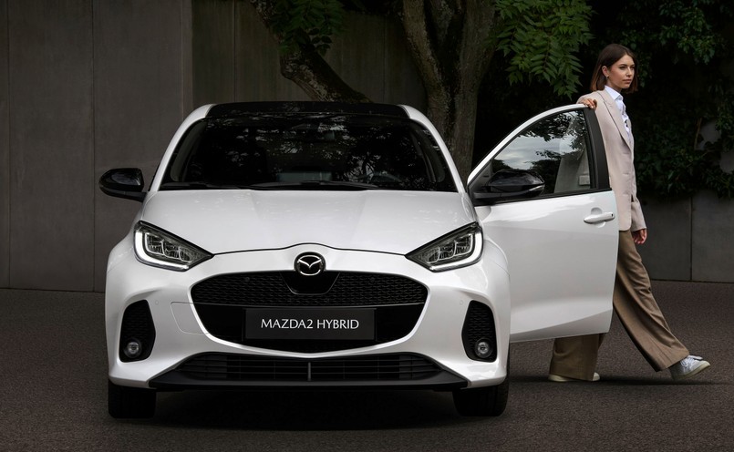 Mazda 2 Hybrid 2024