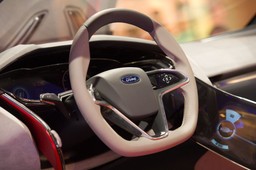 Ford zaoferuje internetowy serwis muzyczny w swoich samochodach