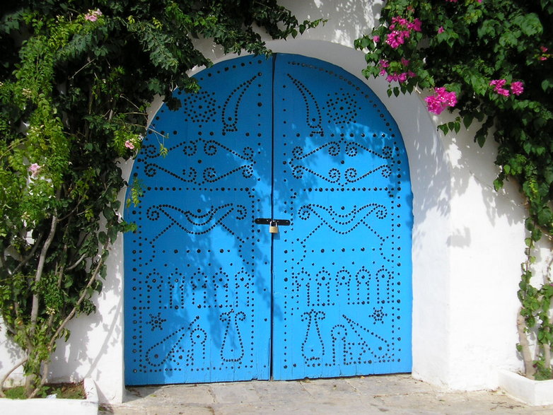 Sidi Bu Said - pięknie dekorowane drzwi