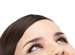 Korekcja nosa bez operacji? To możliwe, w 20 minut