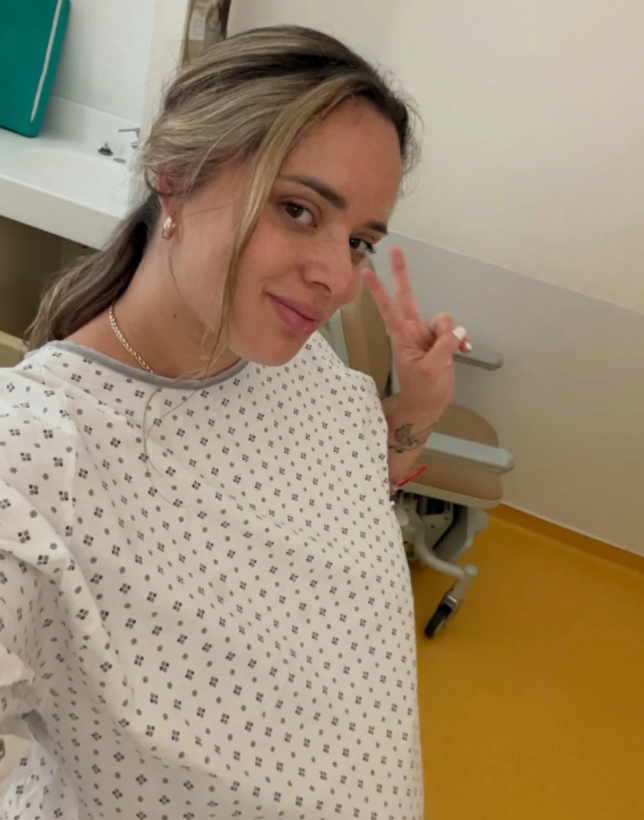 Anđela podelila fotografije iz porodilišta