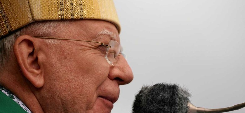Abp Jędraszewski ostrzega studentów przed marnością, niemoralnym życiem i... związkami homoseksualnymi