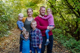 Karta Dużej Rodziny 2026 i dłuższy zasiłek dla bezrobotnych. Nowe przywieje dla rodzin wielodzietnych