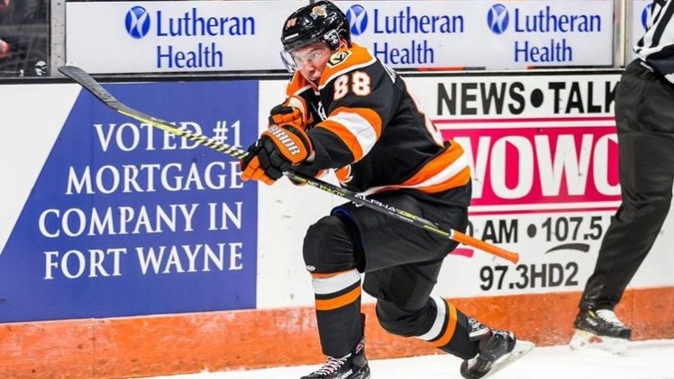 Alan Łyszczarczyk punktuje w  Fort Wayne Komets 