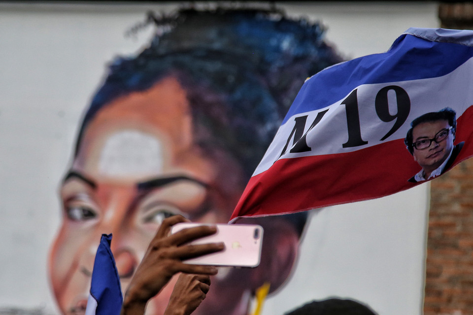 Radość na ulicach Kolumbii po wygranej Gustavo Petro