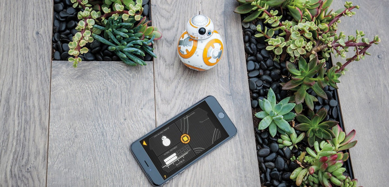 BB-8 - robot z Gwiezdnych Wojen jest prawdziwy i możesz go już kupić za 150 dolarów