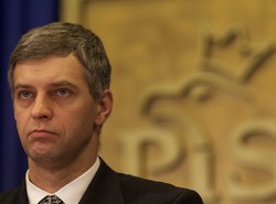 PiS: W MON powstał układ dupokrytków