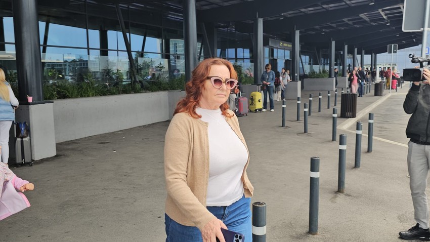 Ana Bekuta na aerodromu