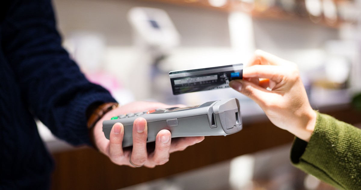 W sieci aż huczy od plotek o śledzeniu płatności Polaków. Ministerstwo Finansów zabrało głos