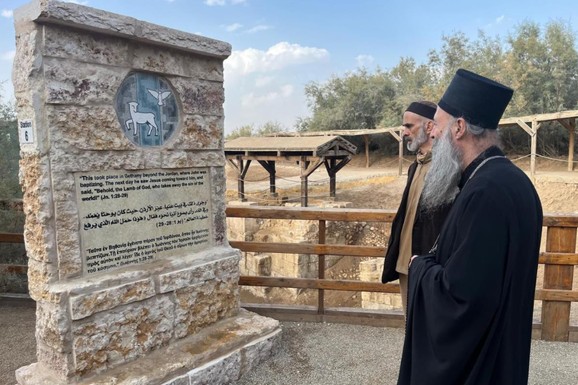 NIČU NOVI DEČANI NA MESTU GDE JE KRŠTEN ISUS HRIST! SPC dobila deo zemlje u Jordanu za izgradnju srpskog manastira: Patrijarh Porfirije posetio SVETO MESTO